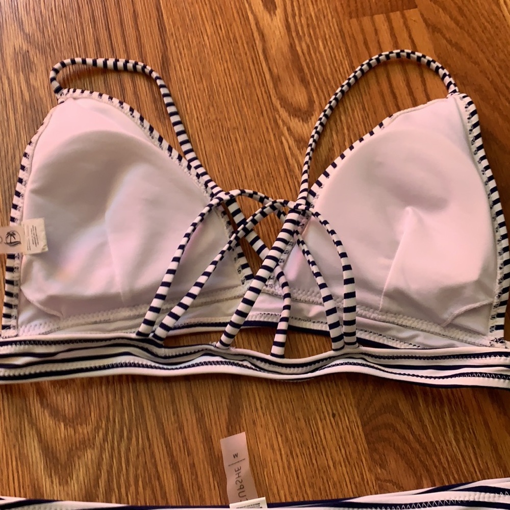 Cupshe swimsuit 2 pc size medium striped - Picture 2 of 5